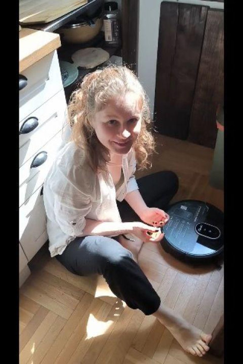 Vacuum Bot Instruction - Screenshot 1 of 4 - Adorable