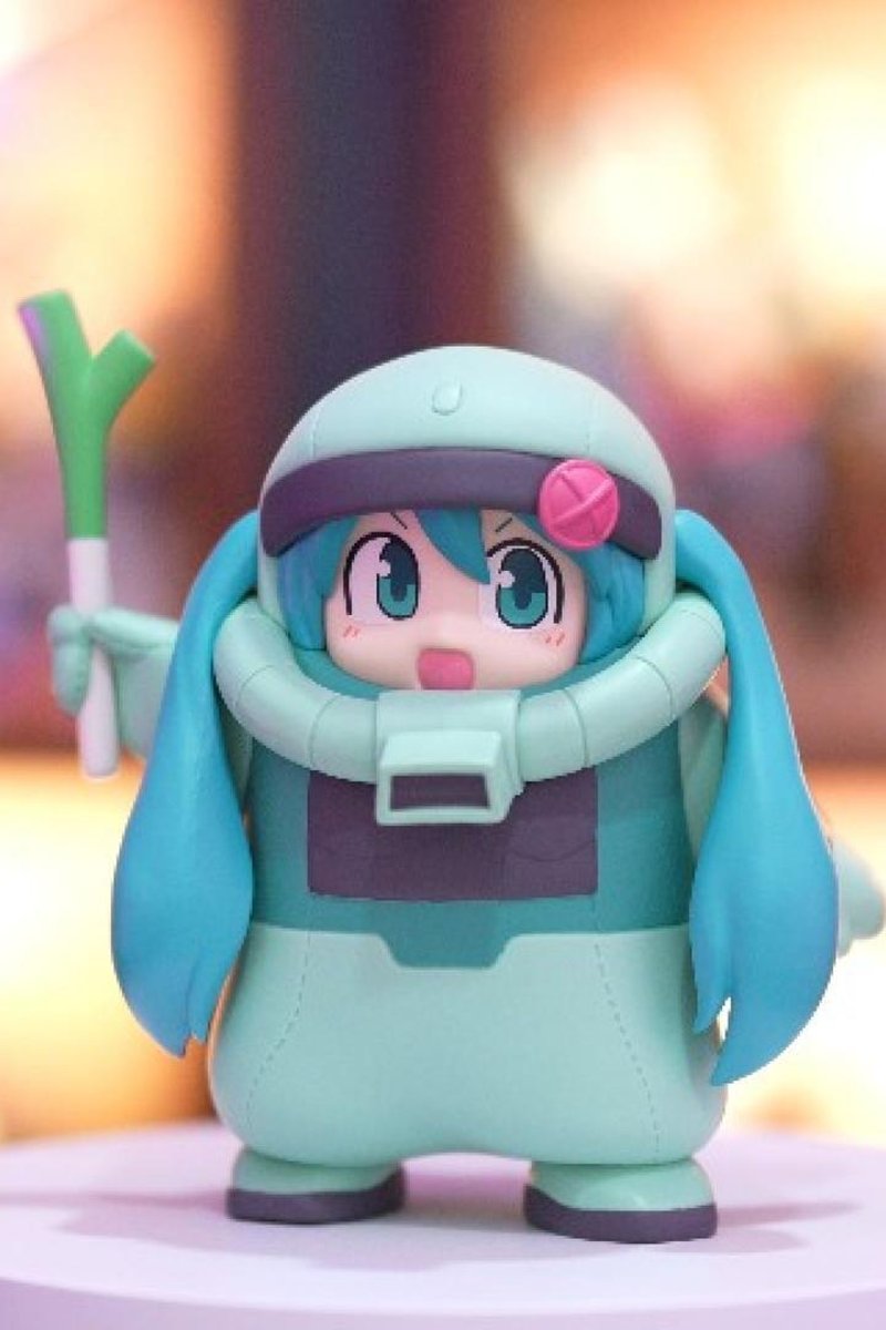 Gundam X Hatsune Miku Collaboration Figure - Screenshot 1 of 4 - Collaboration