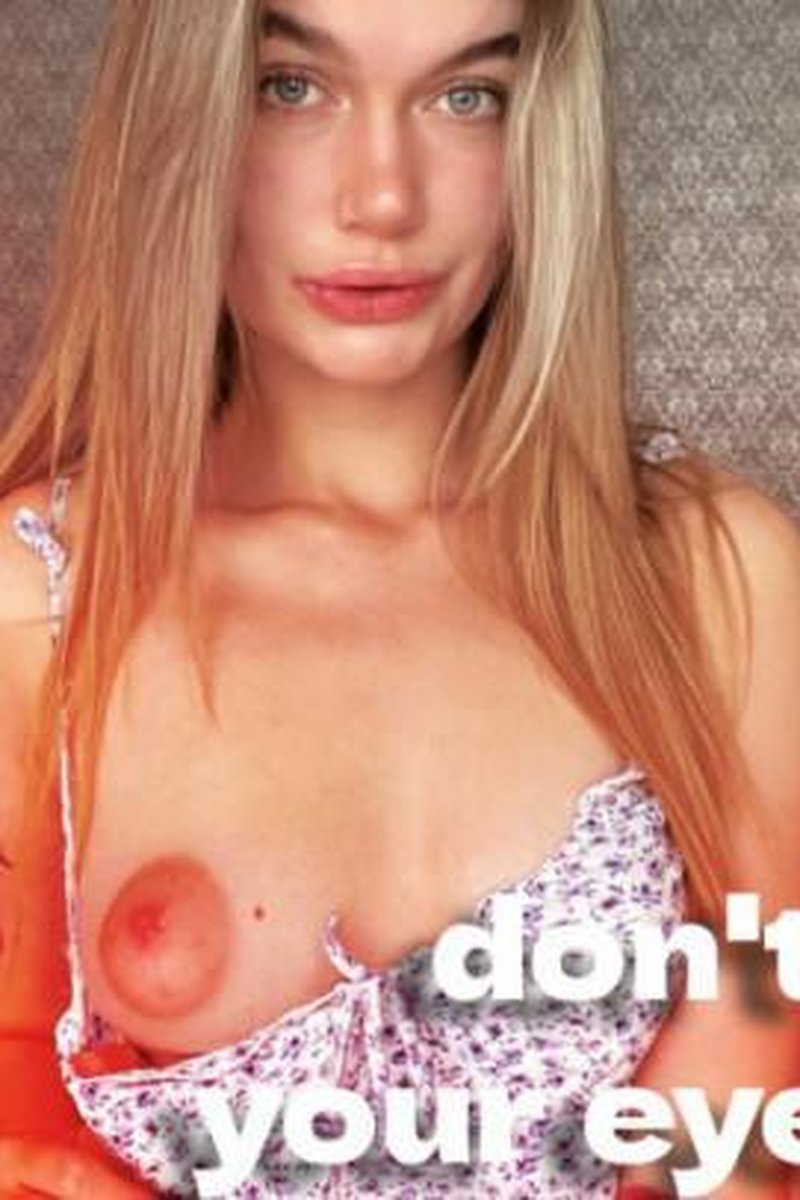 Teasing You - Screenshot 1 of 4 - Medium Tits