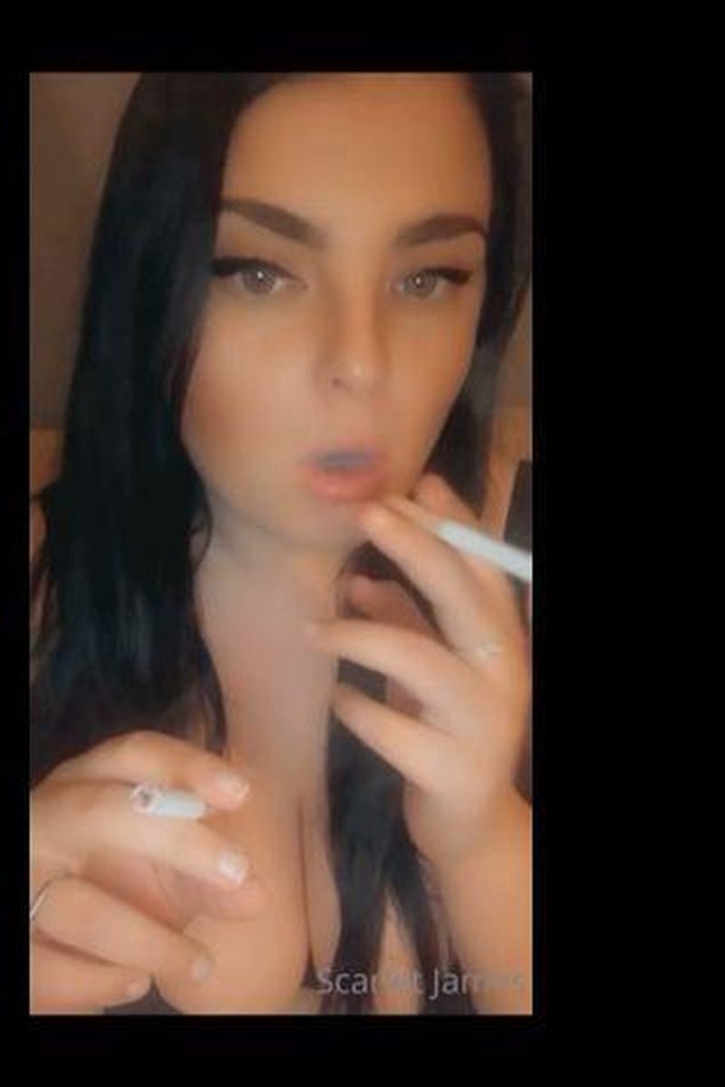 Smoking Multiples - Screenshot 1 of 4 - BBW