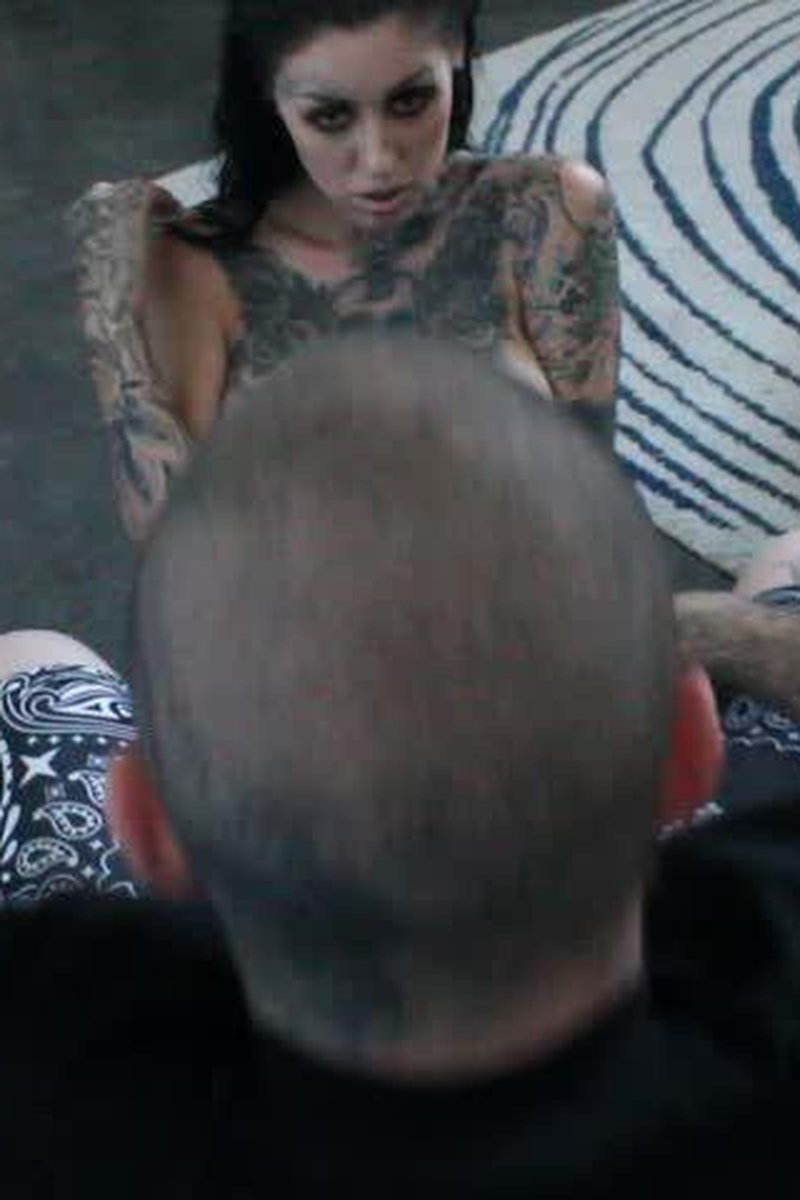 Deep Throat - Screenshot 1 of 4 - Big Dick