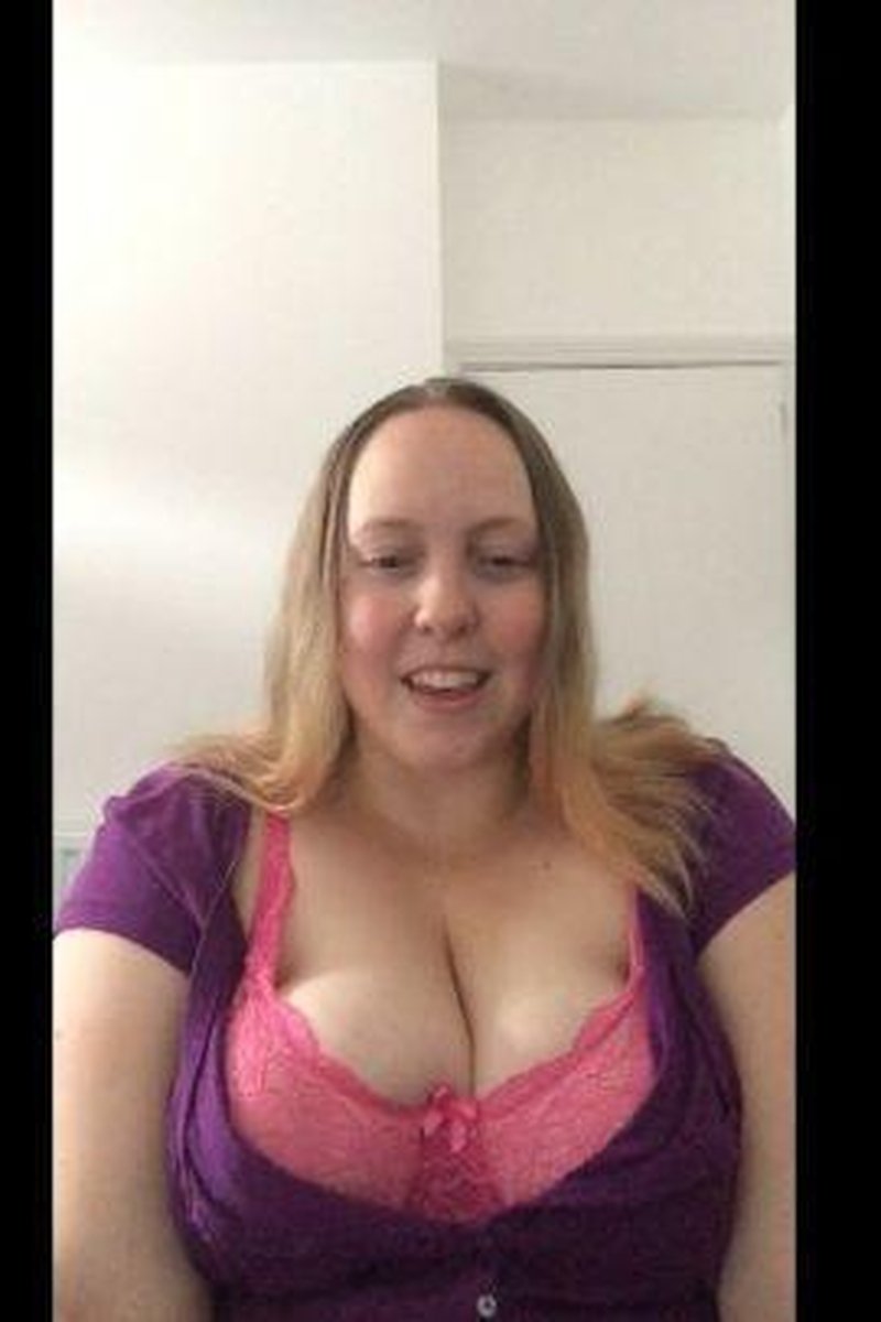 Titty Findom - Screenshot 1 of 4 - BBW