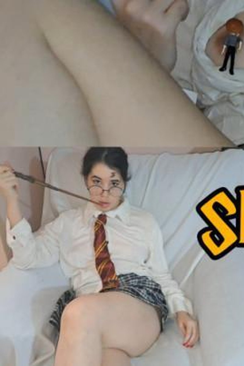 Shrinking Spell - Screenshot 1 of 4 - Cosplay