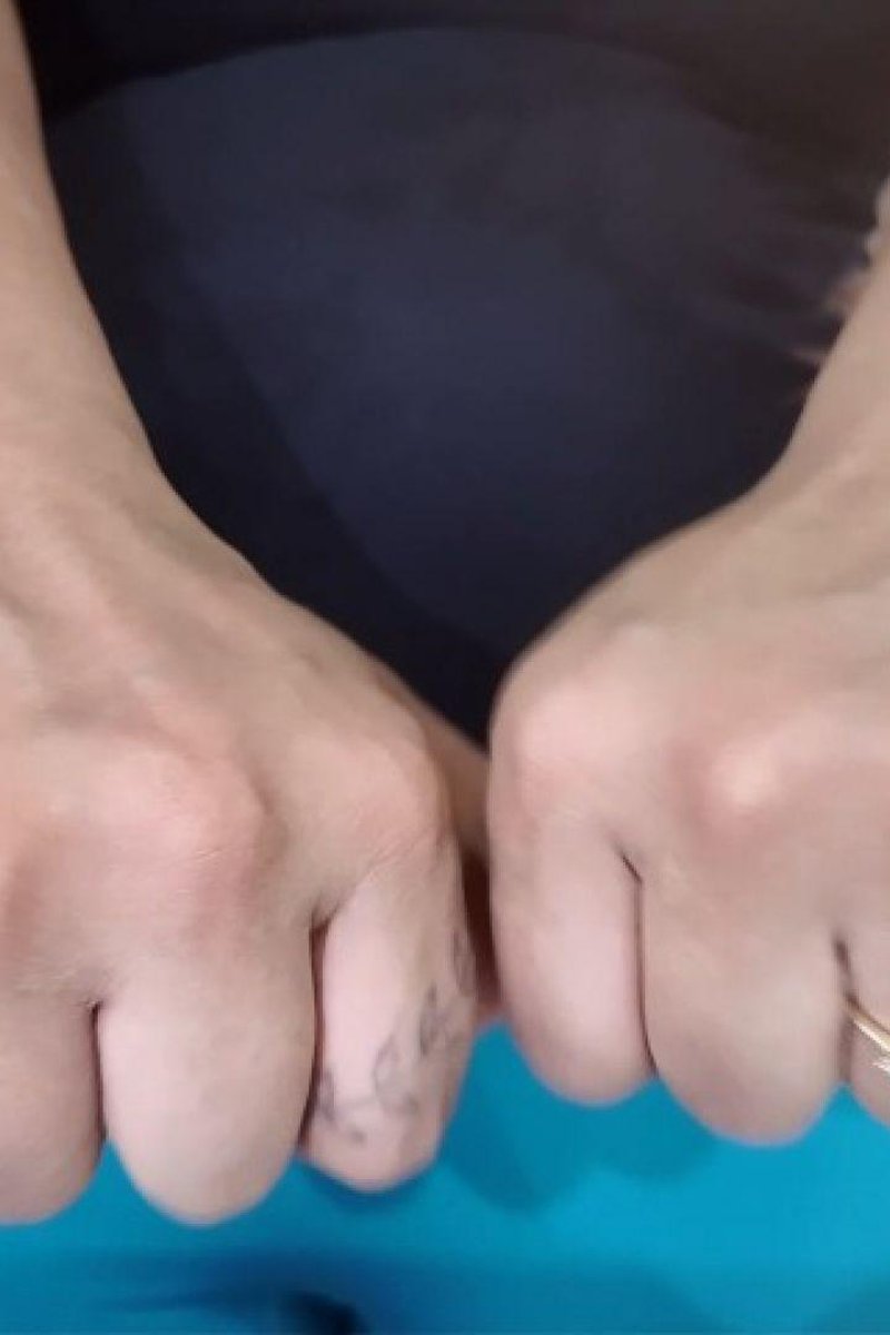 Veins - Screenshot 1 of 4 - Clothed Sex
