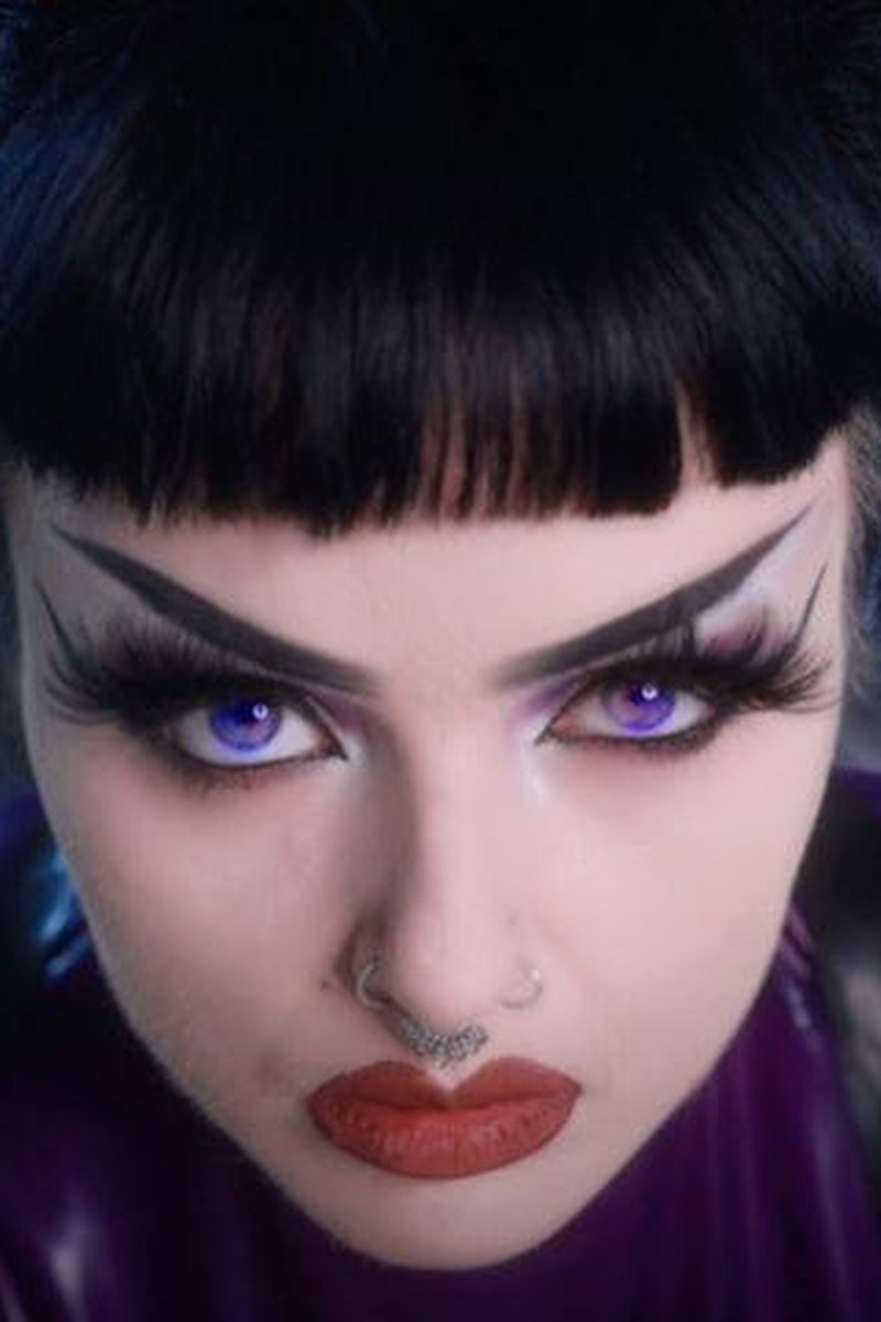 Midnight Witch Slave - Screenshot 1 of 4 - Erotic Magic