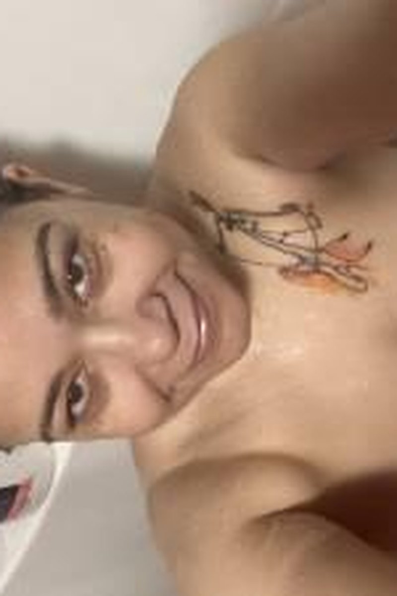 Shower Time - Screenshot 1 of 4 - Big Tits