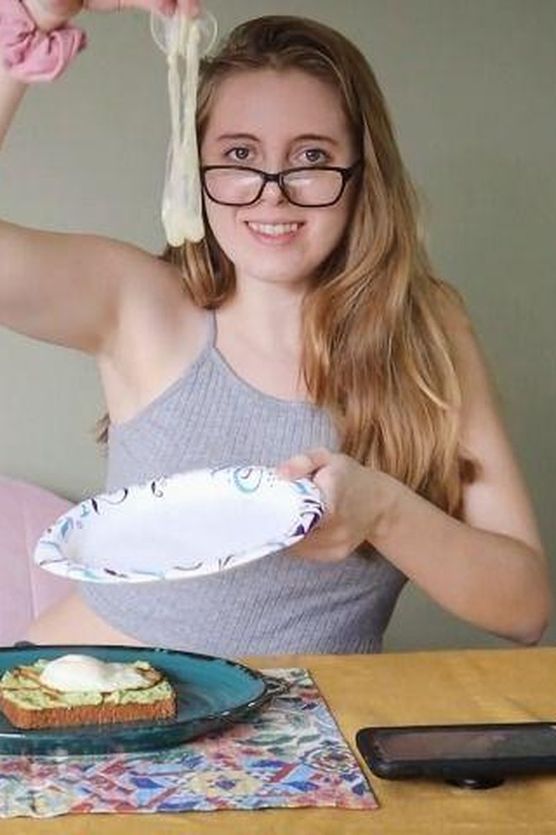 Cucks Breakfast - Screenshot 1 of 4 - Cuckolding