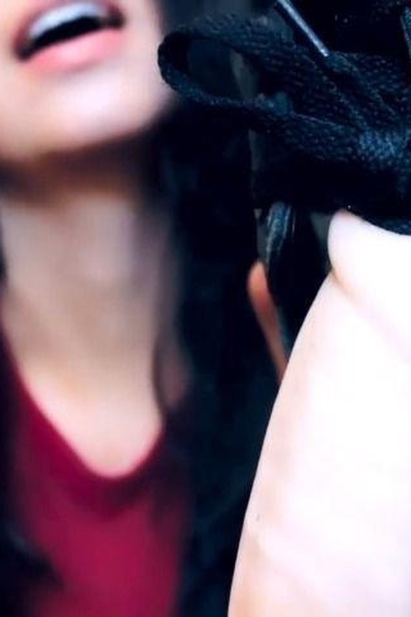 Sneaker JOI - Screenshot 1 of 4 - Foot Fetish