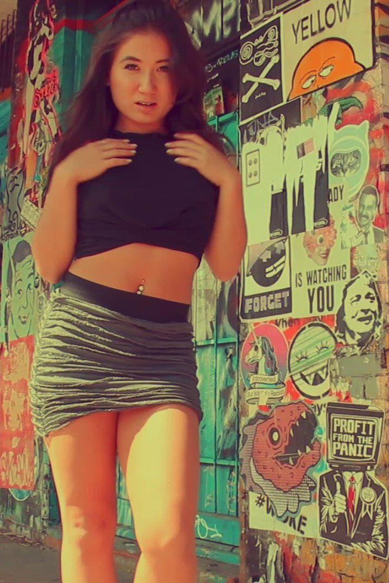 Graffiti Wall - Screenshot 1 of 4 - Ass Fetish