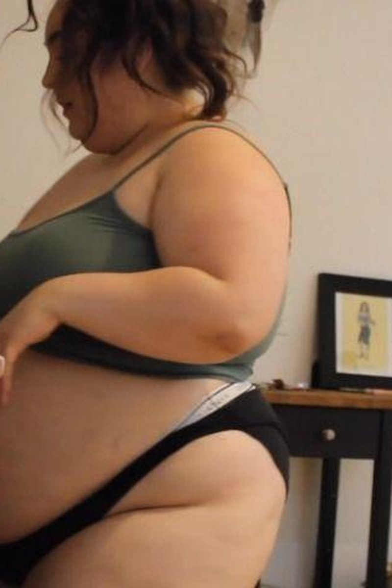 Breakfast Babe - Screenshot 1 of 4 - BBW