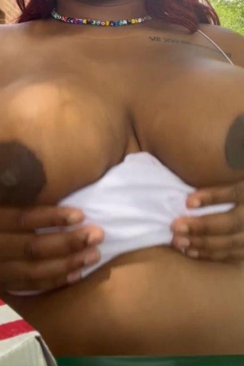 Ebony Tits - Screenshot 1 of 4 - Black