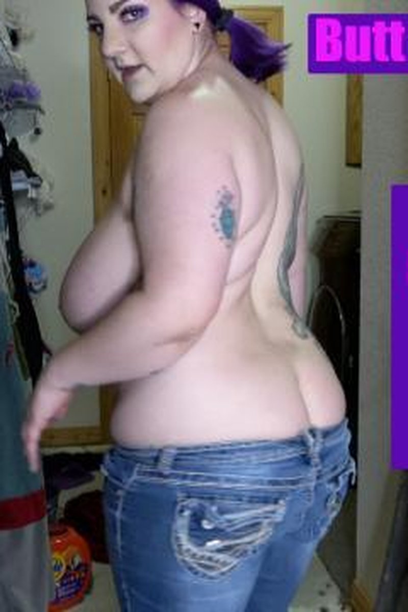 Butt Crack Laundry - Screenshot 1 of 4 - Ass Crack