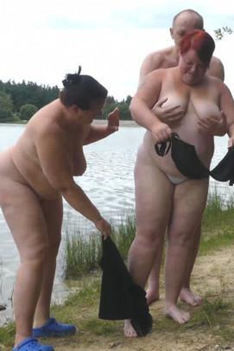 Striptease At The Naturist Beach - Screenshot 1 of 4 - BBW