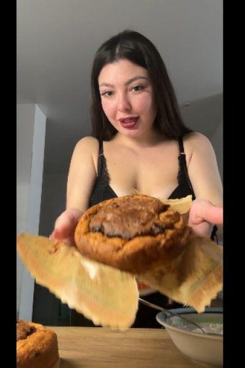 Easter Bread Part 2 - Screenshot 1 of 4 - Brown Hair