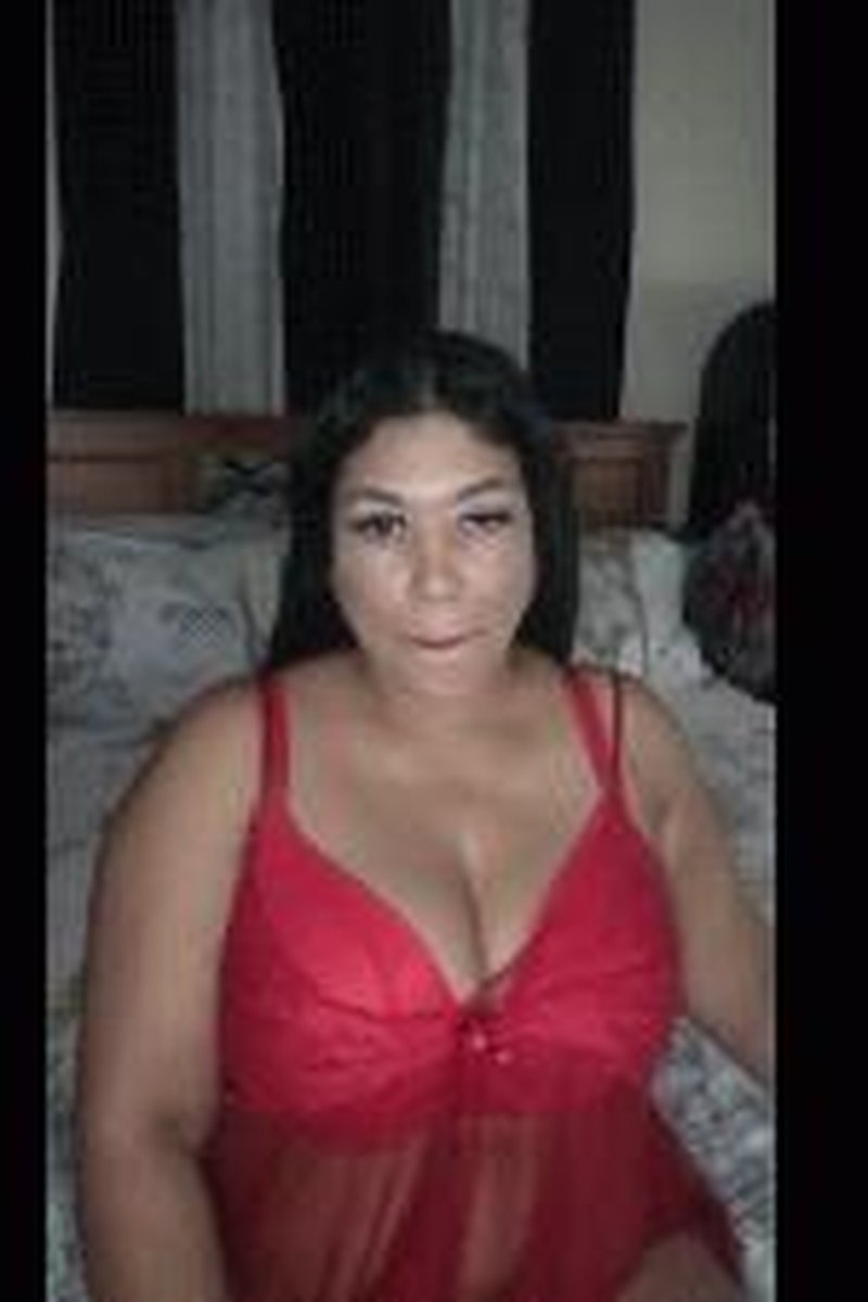 Bust A Nut - Screenshot 1 of 4 - Big Tits