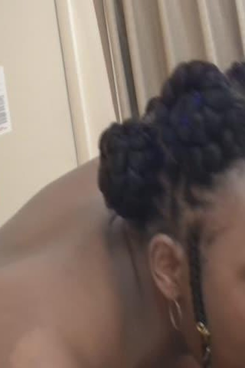 Another Teen Freebie Clip - Screenshot 1 of 4 - Blowjob