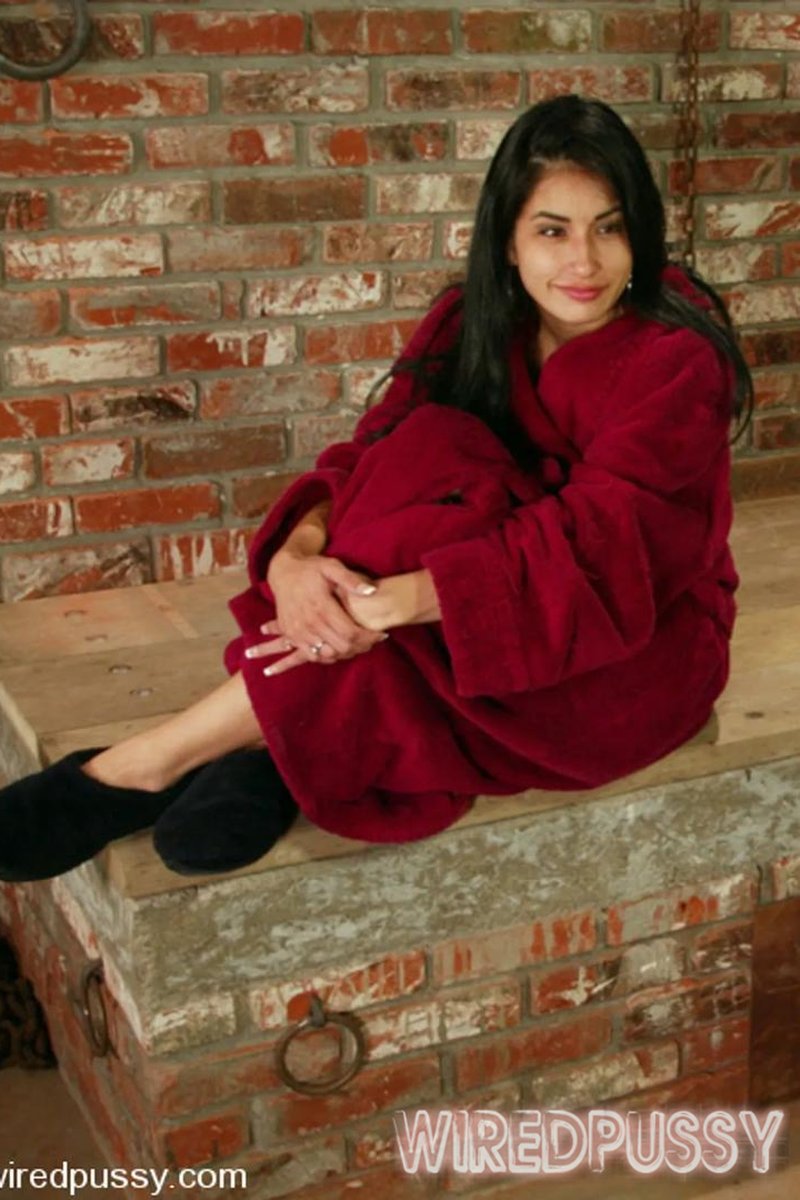 Ramona - Screenshot 1 of 4 - Anal