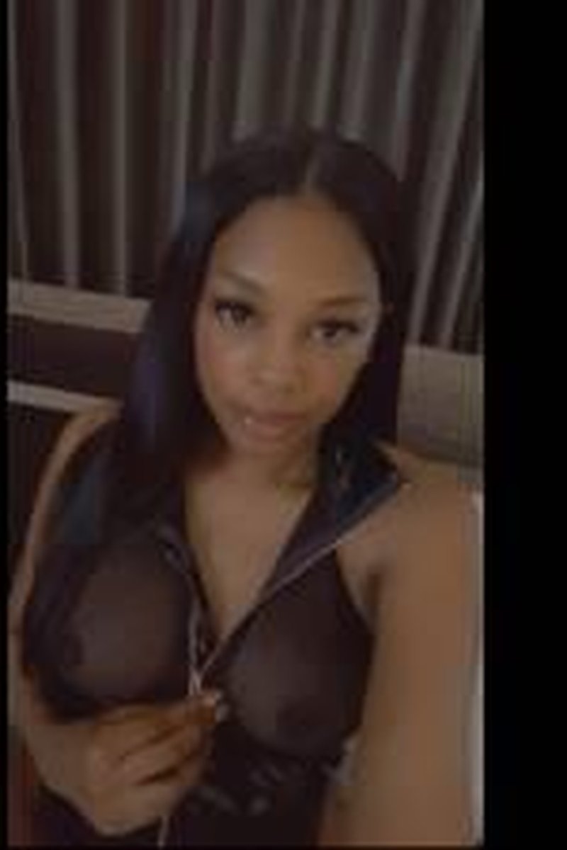 Beta Obeys Me - Screenshot 1 of 4 - Cuckolding
