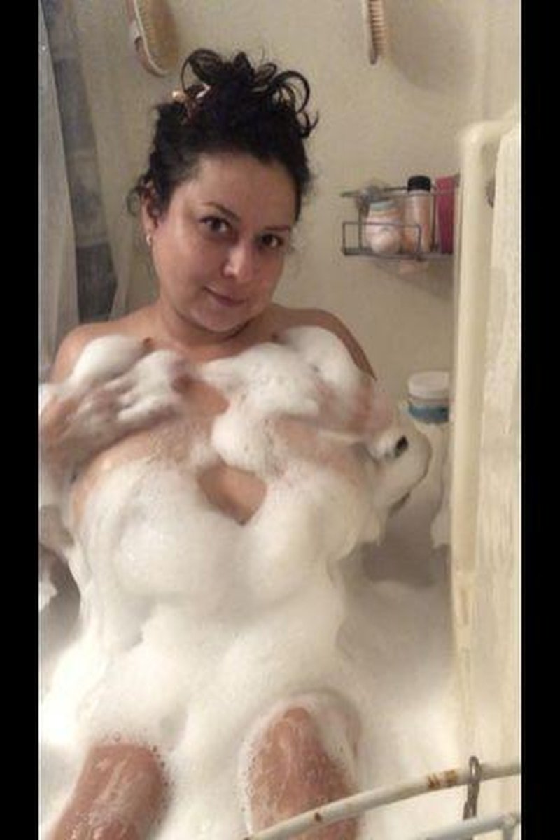 Bubble Bath Fun - Screenshot 1 of 4 - Bathroom