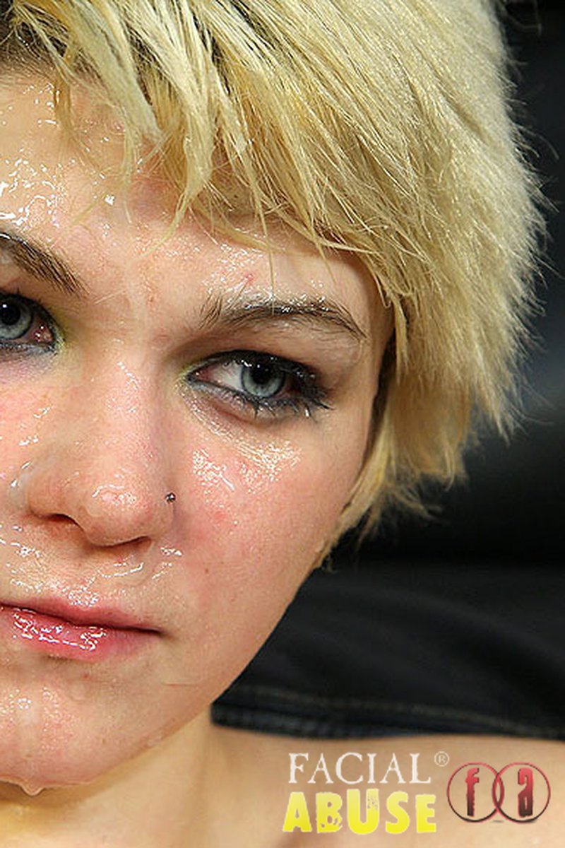 Claudia - Screenshot 1 of 4 - Blowjob