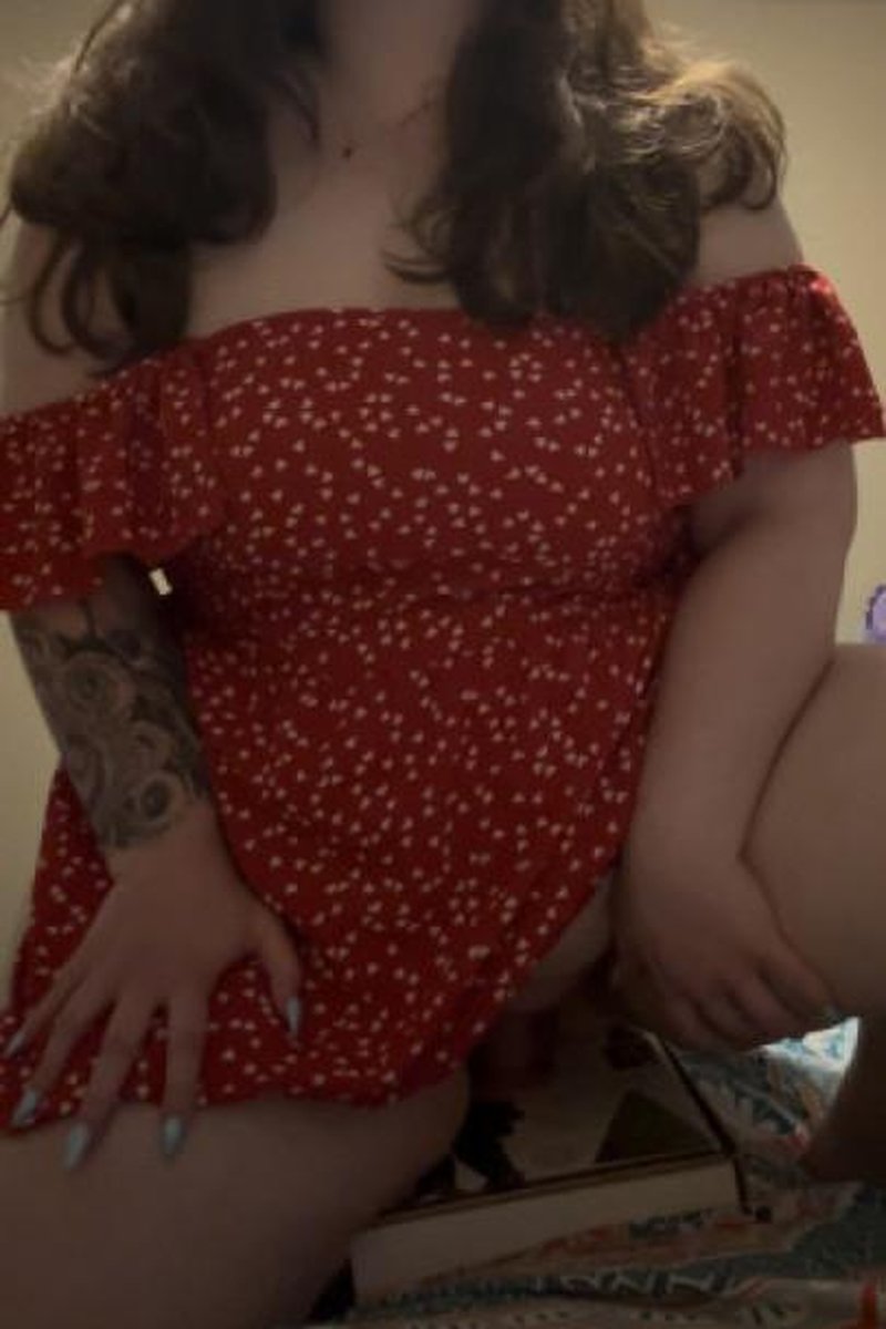 TP-manyvidseggsthatrspecial-sundress-stretch