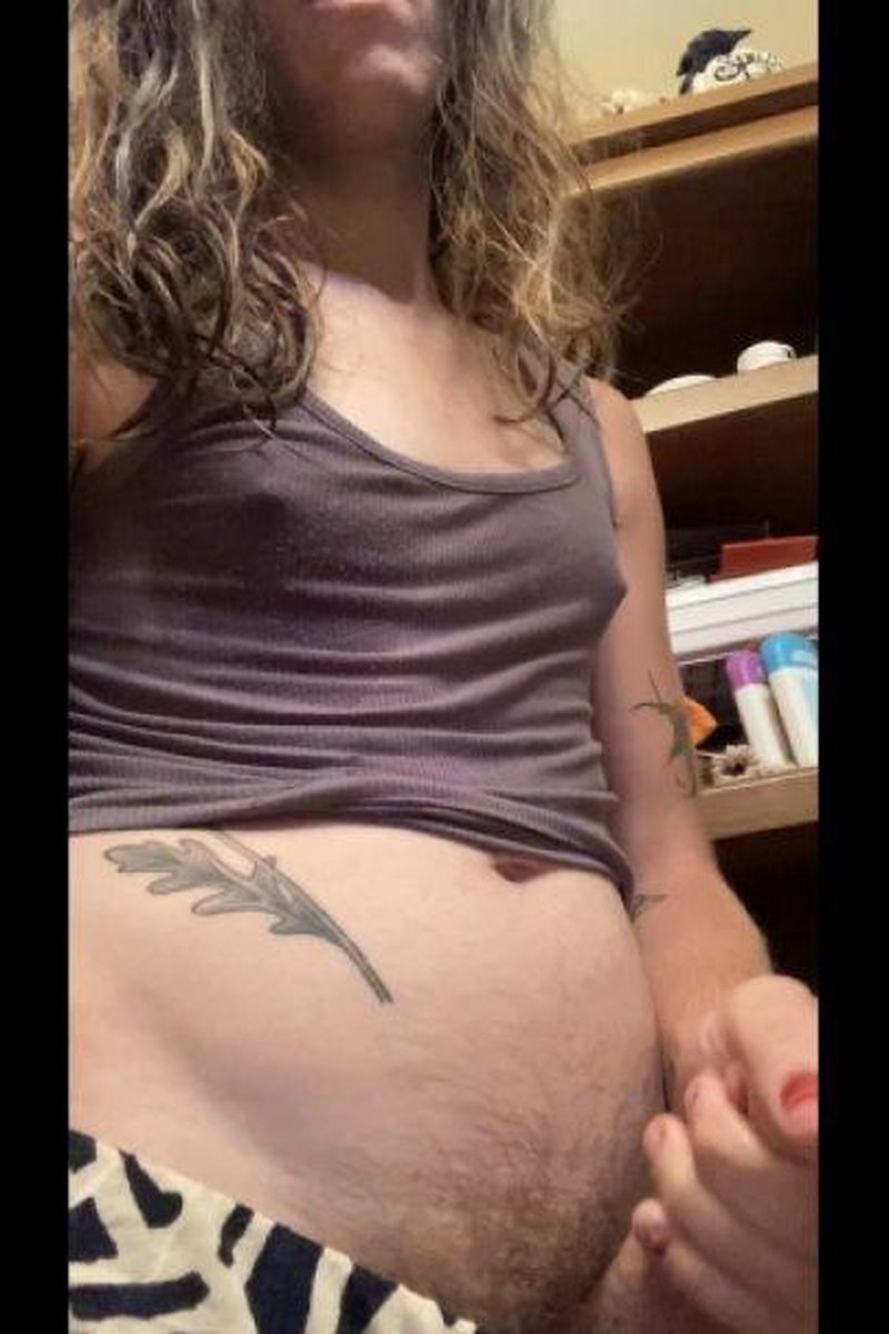 Tattoed Trans Girl Has Big Orgasm - Screenshot 1 of 4 - Cumshot