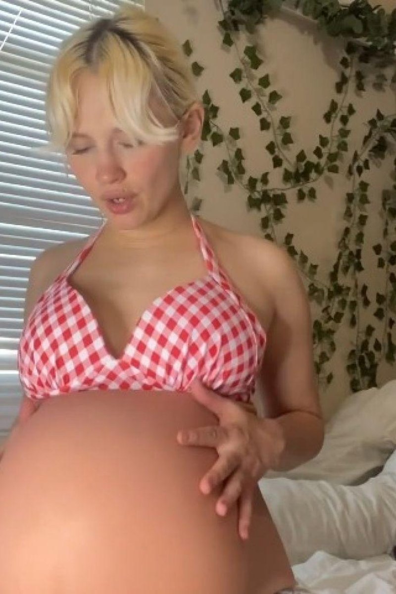 Step-Mom Vore - Screenshot 1 of 4 - Fantasy