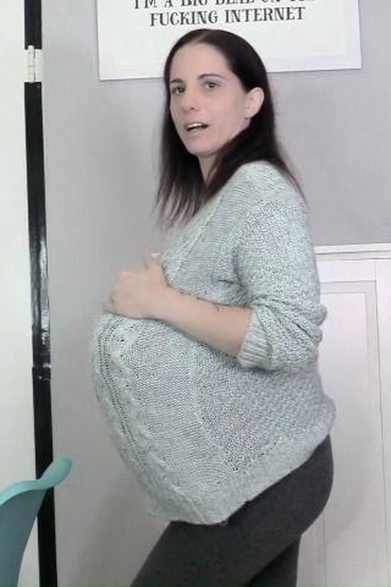 The Voracious Interview - Screenshot 1 of 4 - Belly Fetish