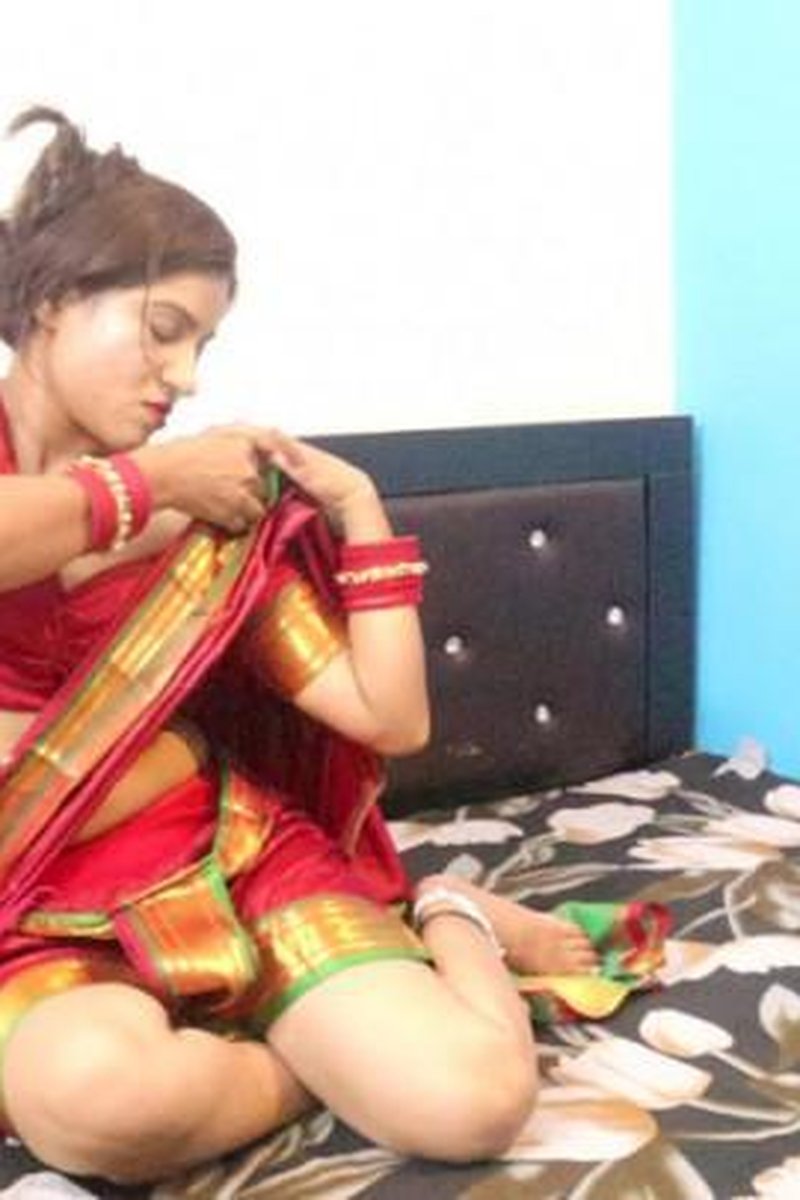 TP-manyvidsindiankaminibhabhi-indian-kamini-bhabhi-as-marathi-wife-striptease
