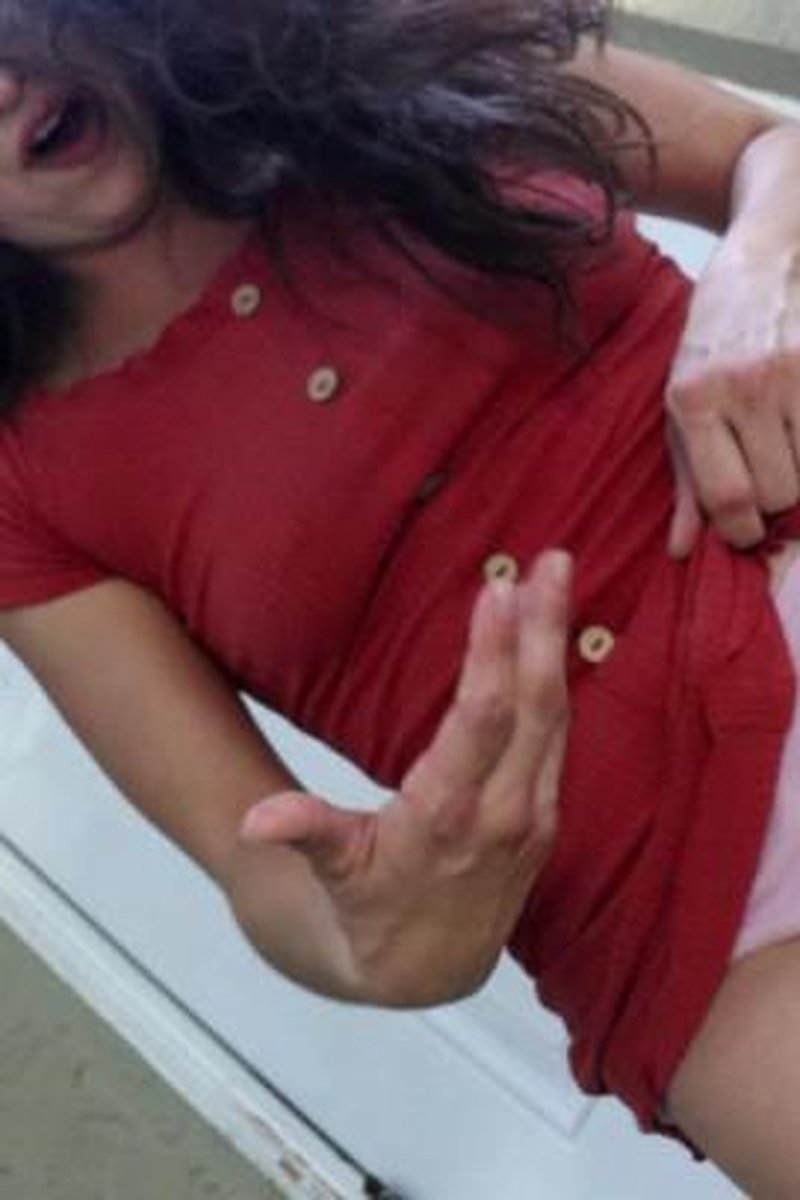 Indica Wetting Her Panties Omorashi - Screenshot 1 of 4 - Golden Shower