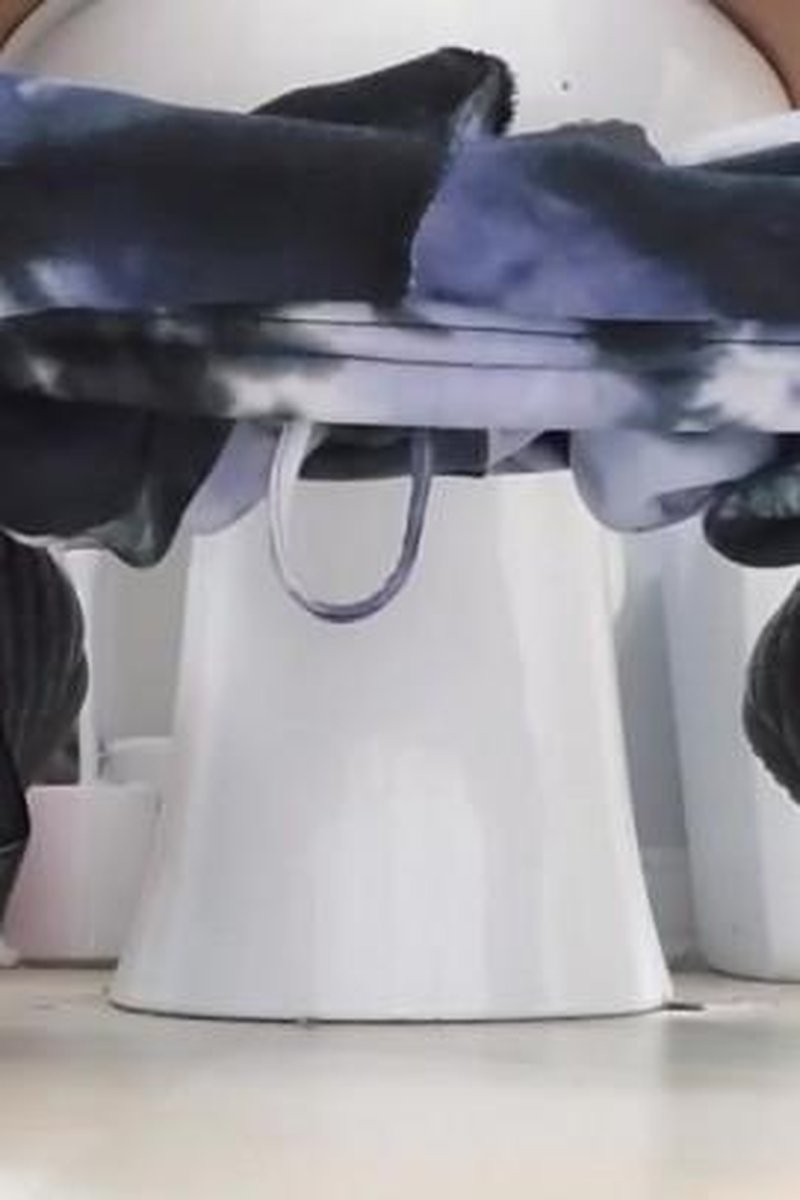 Evening Peevacuation - Screenshot 1 of 4 - Anonymous Porn