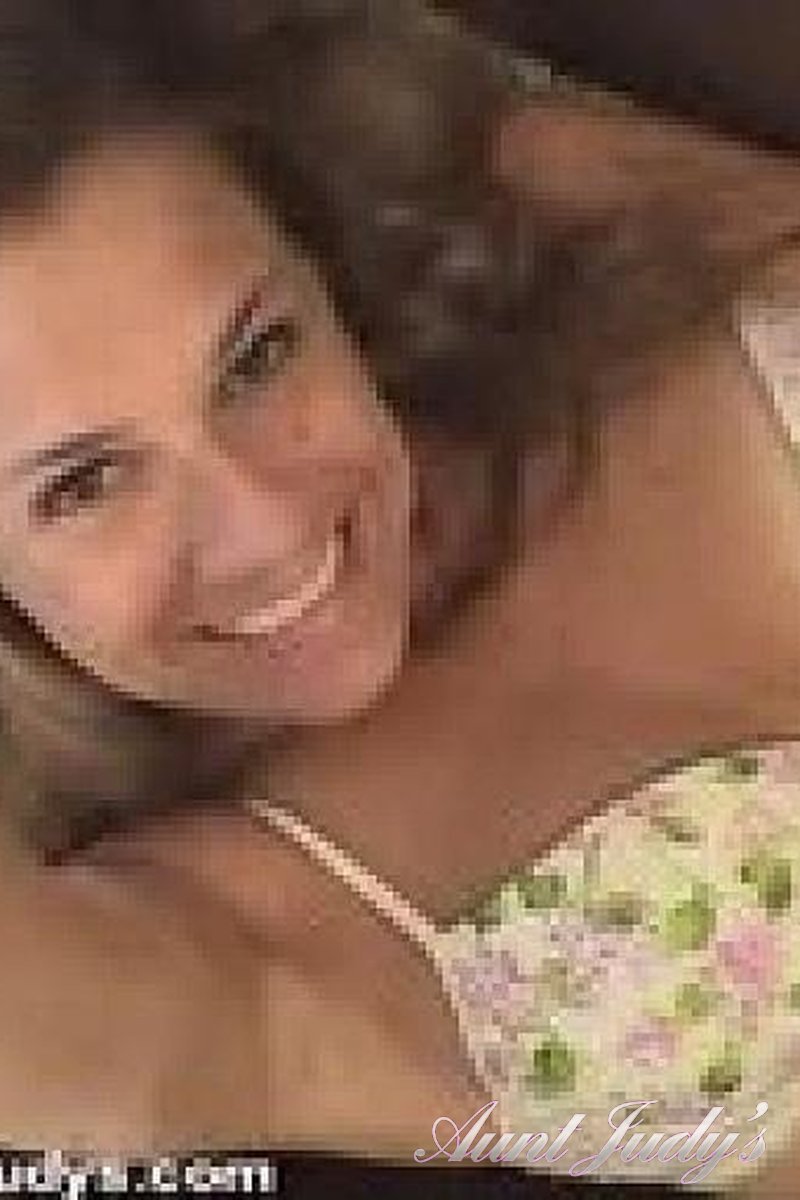 6 Clips - Screenshot 1 of 4 - Kim Kim048