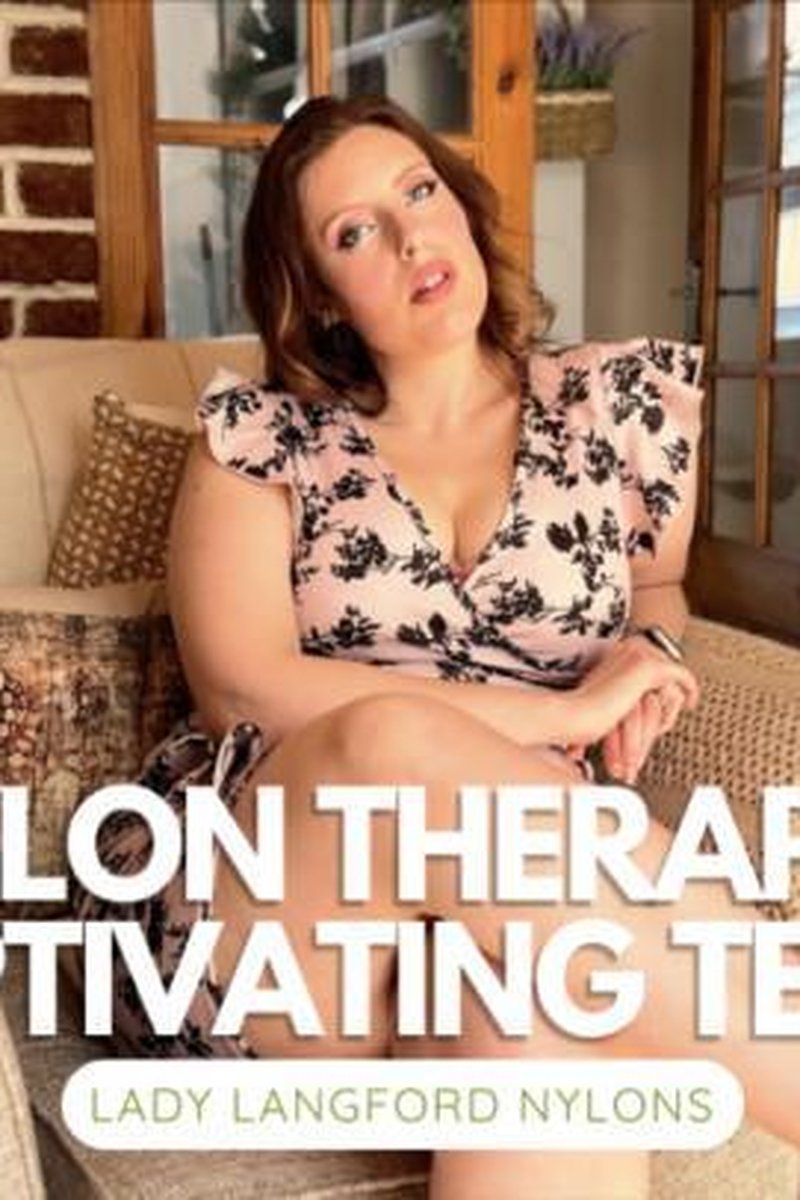 TP-manyvidsladylangfordnylons-nylon-therapy-putting-on-black-nylons
