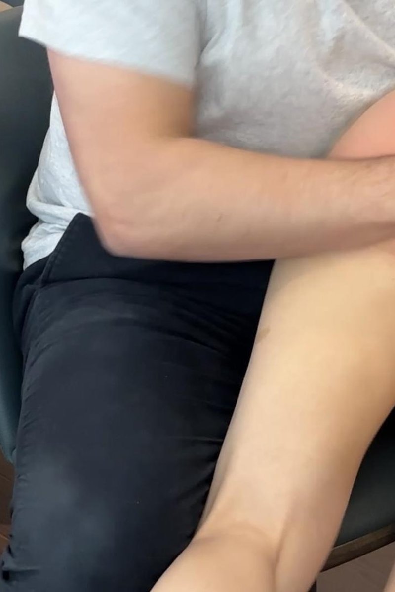 Having An Impact - Screenshot 1 of 4 - Hair Brush Spanking