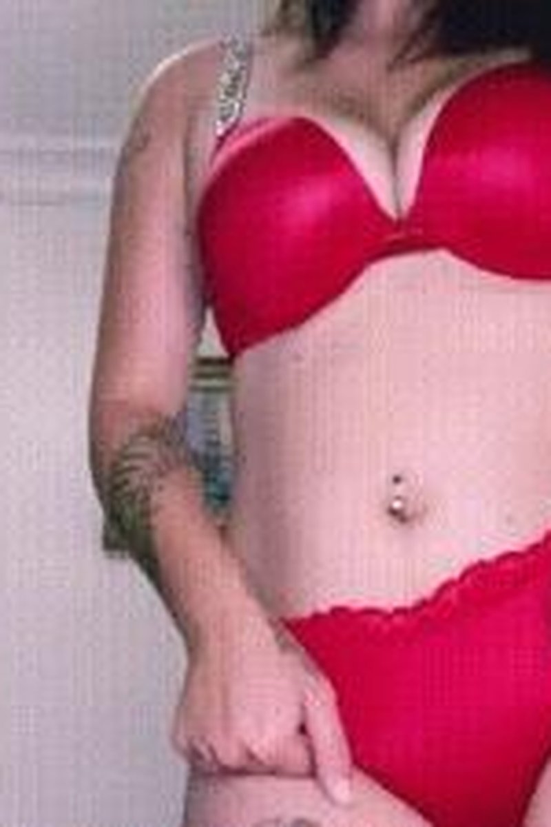 Red All Around - Screenshot 1 of 4 - Ass Fetish