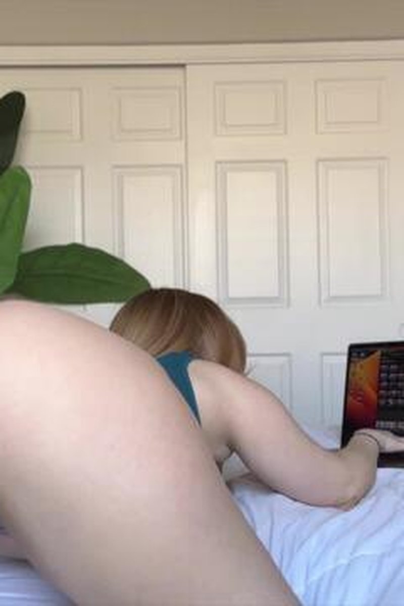 Queef Queen - Screenshot 1 of 4 - Ass Worship