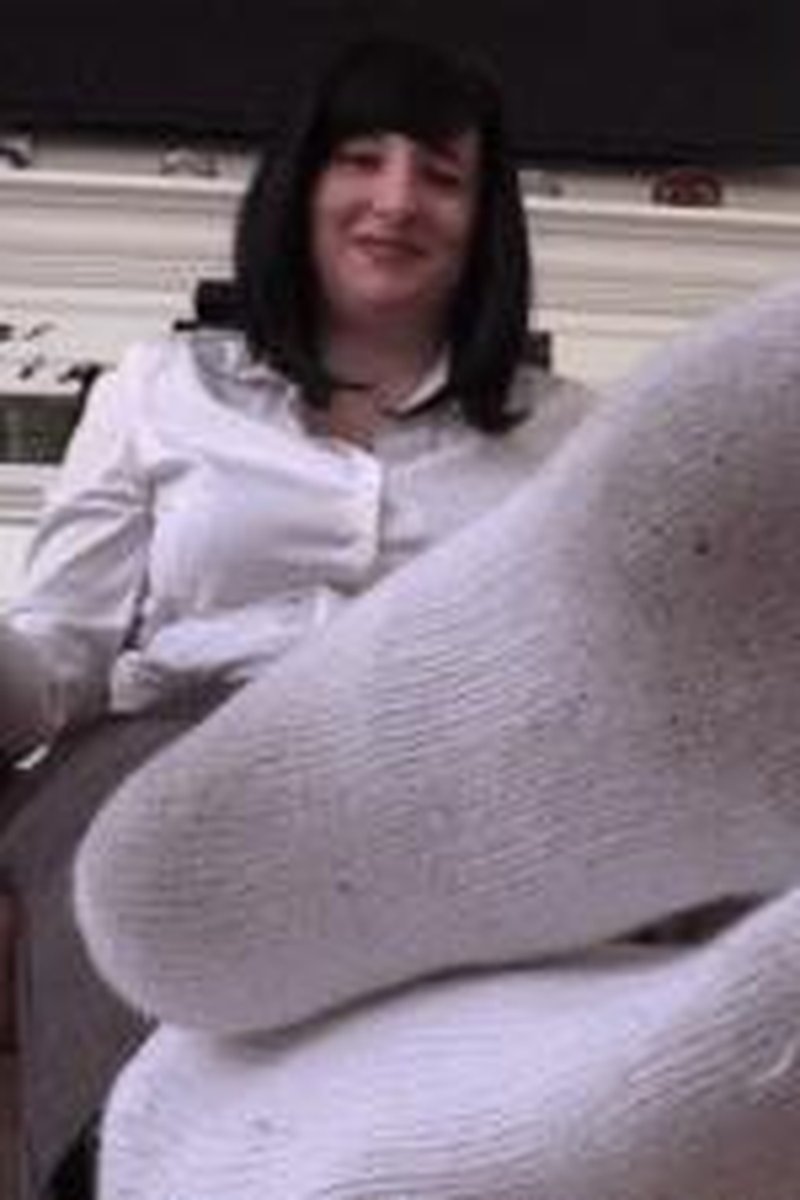 TP-iwantclipsmaryanredfrench-ta-psy-soccupe-de-ton-fetichisme-des-chaussettes-french-socks-worship