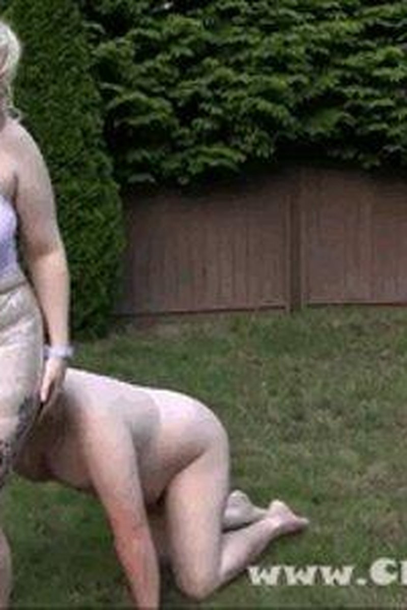 Their Bubble Butts - Screenshot 1 of 4 - Ass Worship