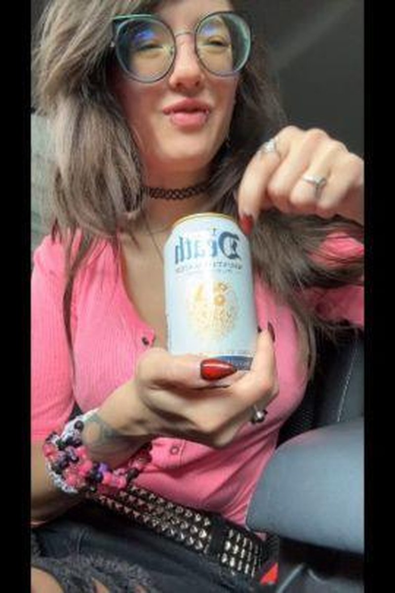 Car Rant - Screenshot 1 of 4 - Alternative Girl