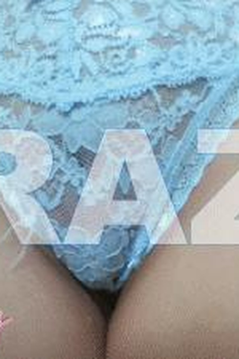 Crazy For Cameltoe - Screenshot 1 of 4 - Camel Toe