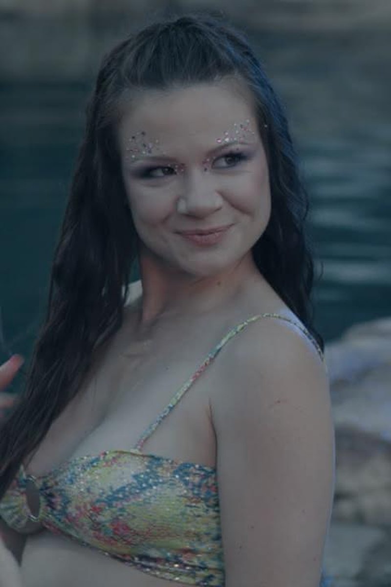 The Long Tail - Screenshot 1 of 4 - Alison Rey