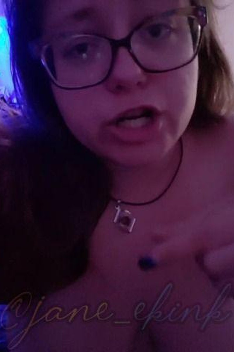 Topless Destruction SPH Tiny Dick - Screenshot 1 of 4 - BBW