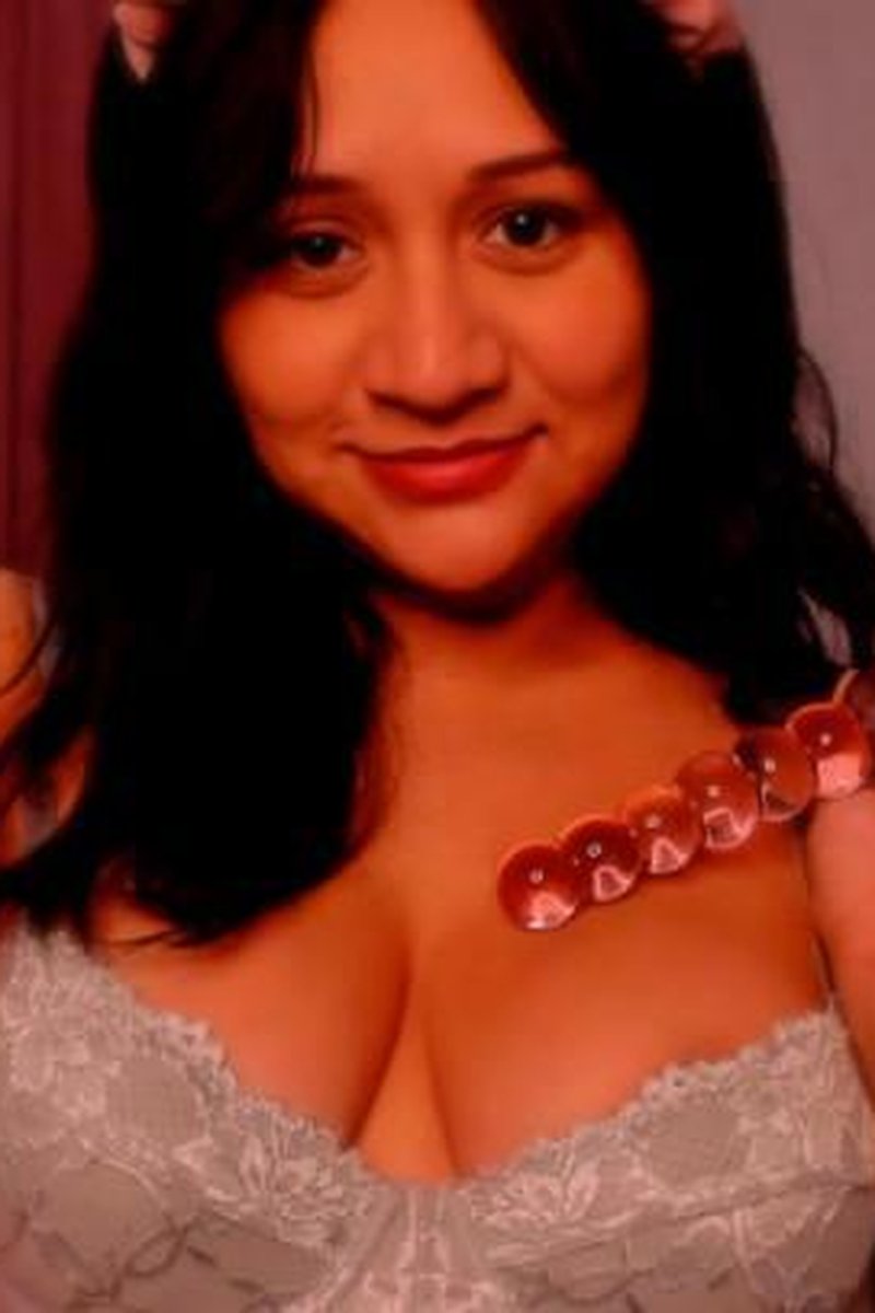 Butt Slut Follows Orders - Screenshot 1 of 4 - Anal Masturbation