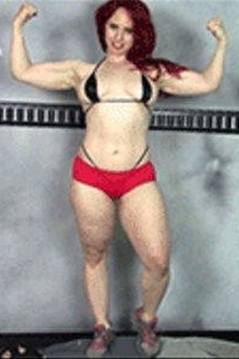 Andrea Trample Mp4 - Screenshot 1 of 4 - Calf M