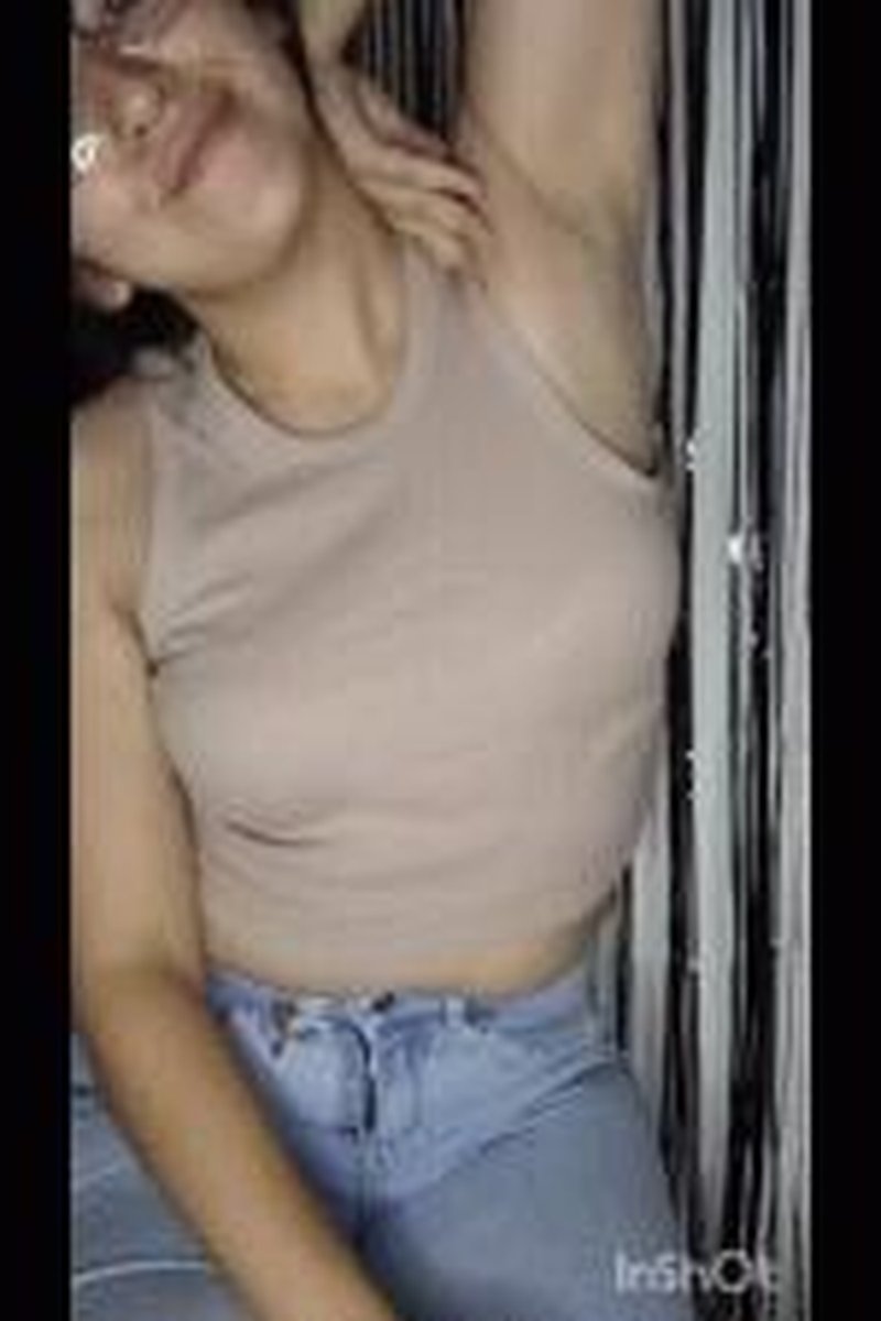 Armpit Fetish - Screenshot 1 of 4 - Medium Tits