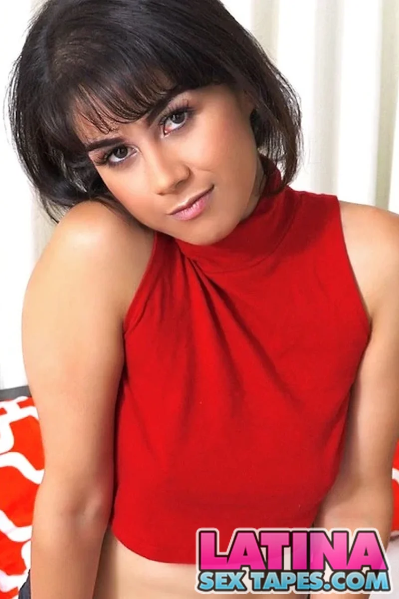 TP-latinasextapes-cute-latina-loves-her-bfs-dick