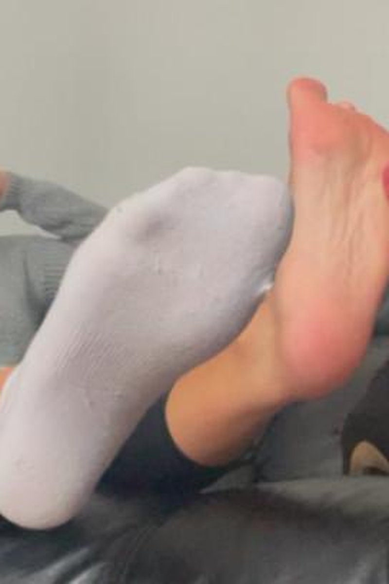 Sweaty Boot Slave - Screenshot 1 of 4 - Femdom