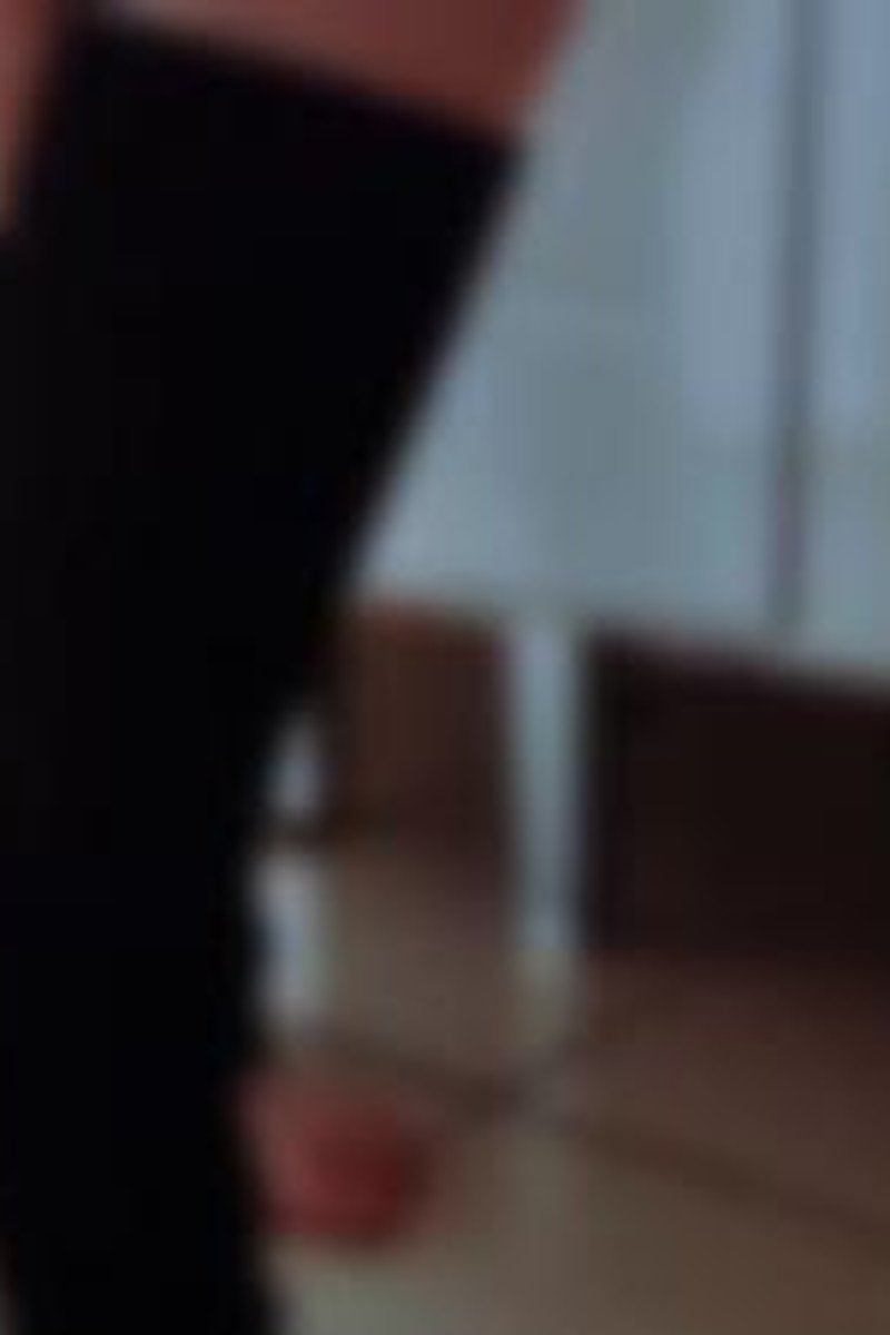 Kitchen Striptease And Jazz - Screenshot 1 of 4 - Amateur