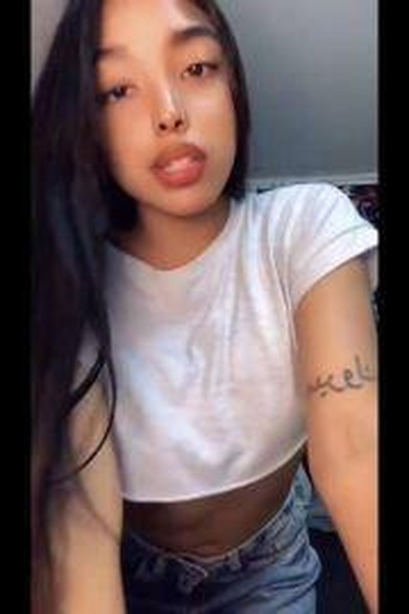Ivory Elegance - Screenshot 1 of 4 - Big Ass
