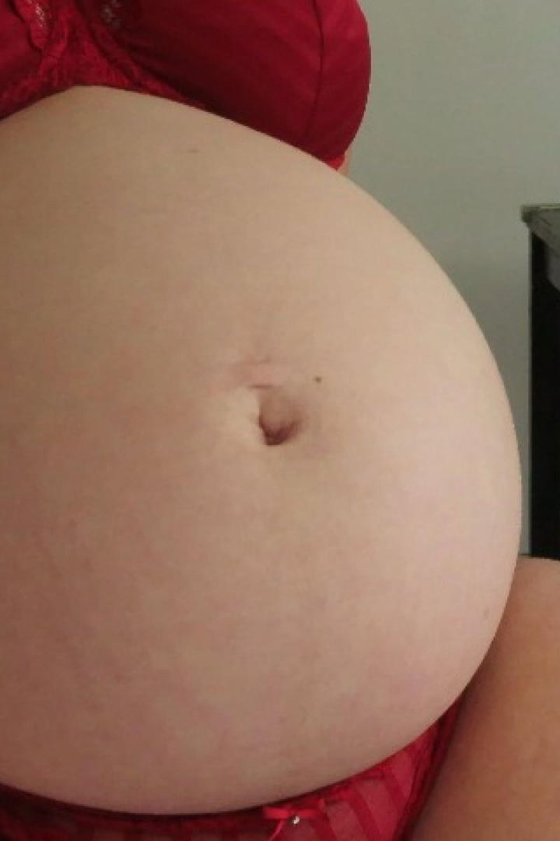 Stuffed Belly Pops - Screenshot 1 of 4 - Belly Fetish